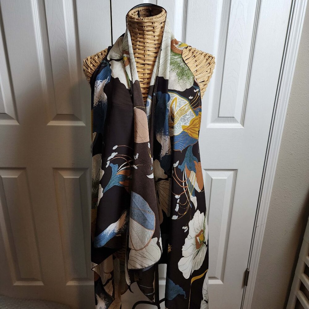 G Floral Flowy Vest/ Scarf